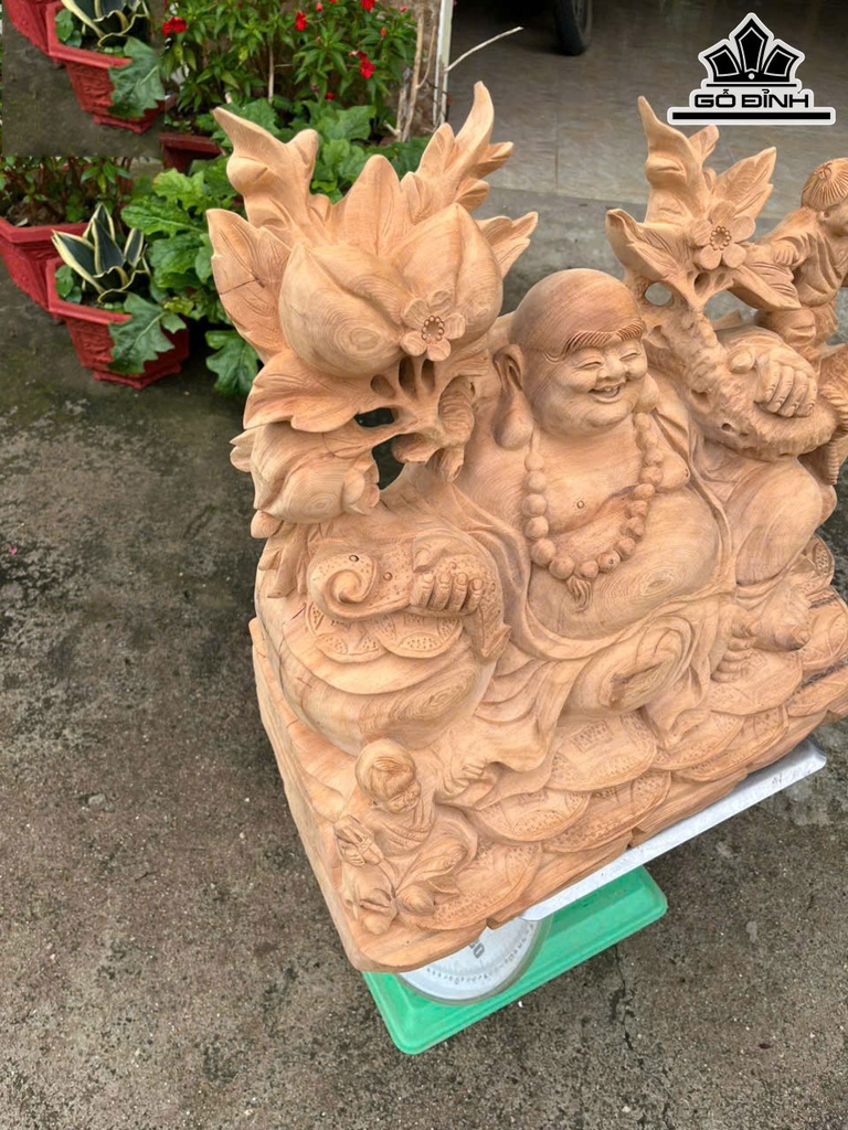 tuong-phat-di-lac-vac-dao-go-ngoc-am-cao-48-ngang-51-sau-24-cm-467059