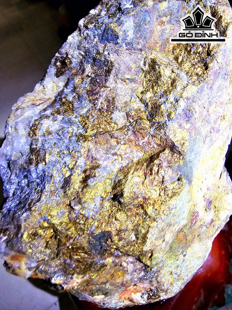 vang-gam-tinh-the-da-pyrite-cao-45-ngang-20-cm-177kg-467247