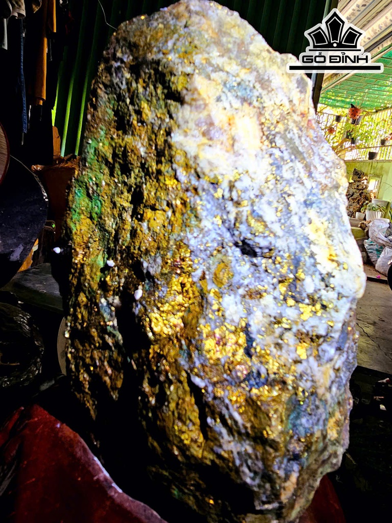 vang-gam-tinh-the-da-pyrite-cao-45-ngang-20-cm-177kg-467248