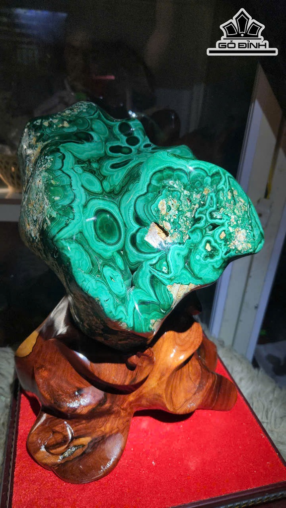 tinh-the-huyen-thoai-da-malachite-cao-ca-de-33-ngang-25-cm-11kg-467259