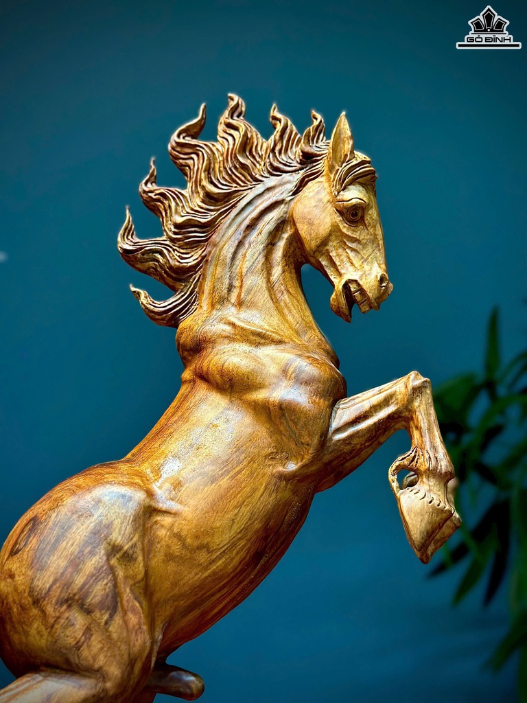 tuong-ngua-phong-thuy-nhat-ma-phi-thien-go-sua-cao-51-ngang-30-sau-15-cm-468279