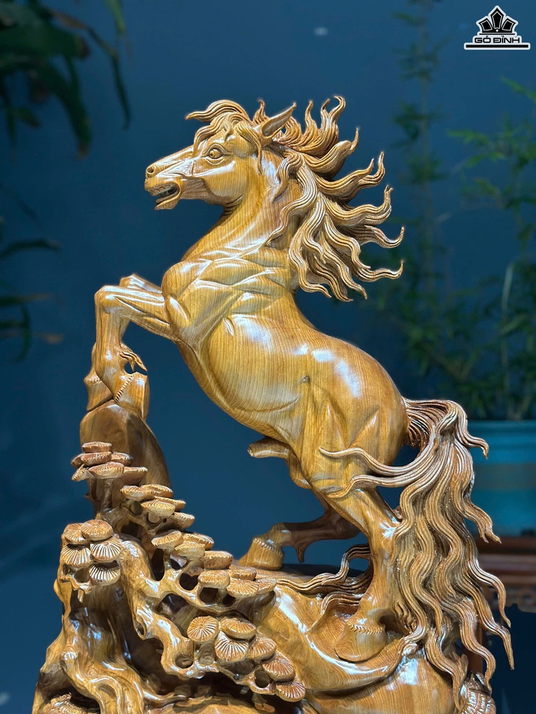 tuong-ngua-phong-thuy-nhat-ma-phi-thien-go-ngoc-am-cao-67-ngang-42-sau-20-cm-468315