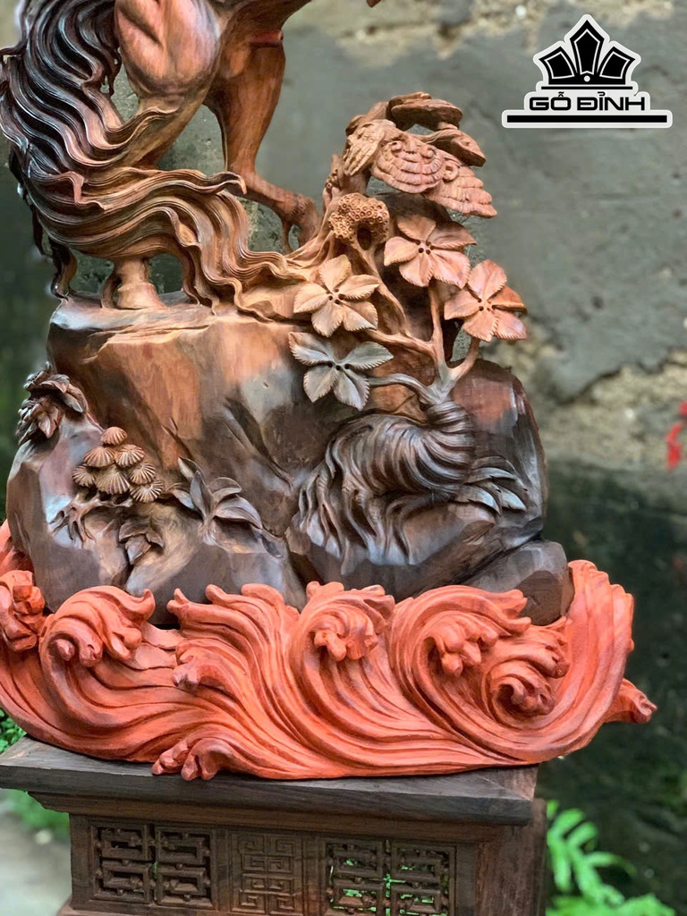 tuong-ngua-phong-thuy-nhat-ma-thong-dong-go-trac-cao-63-ngang-34-sau-17-cm-de-go-huong-68x42x27-cm-468542