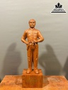 Tượng Đại Tướng Võ Nguyên Giáp Gỗ Hương Nguyên Khối Cao 60 Ngang 18 Sâu 12 (cm)