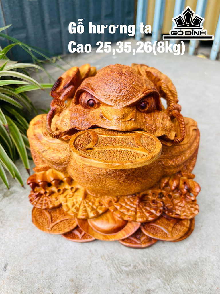 Tượng Cóc Ngậm Tiền Gỗ Hương Cao 25 Ngang 35 Sâu 26 (cm)