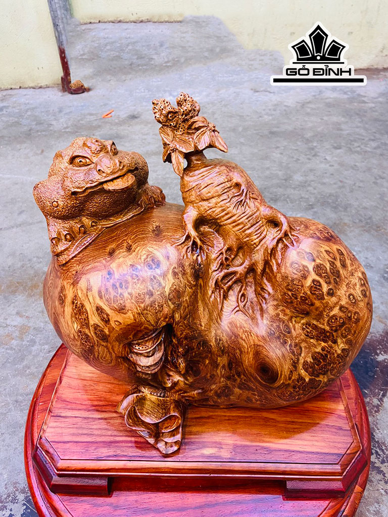 Tượng Thiềm Thừ Gỗ Nu Hương Cao 30 Ngang 38 Sâu 24 (cm)