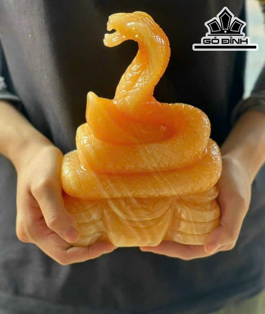 Tượng Tuổi Tỵ Đá Ngọc Hoàng Long Cao 20 (cm)