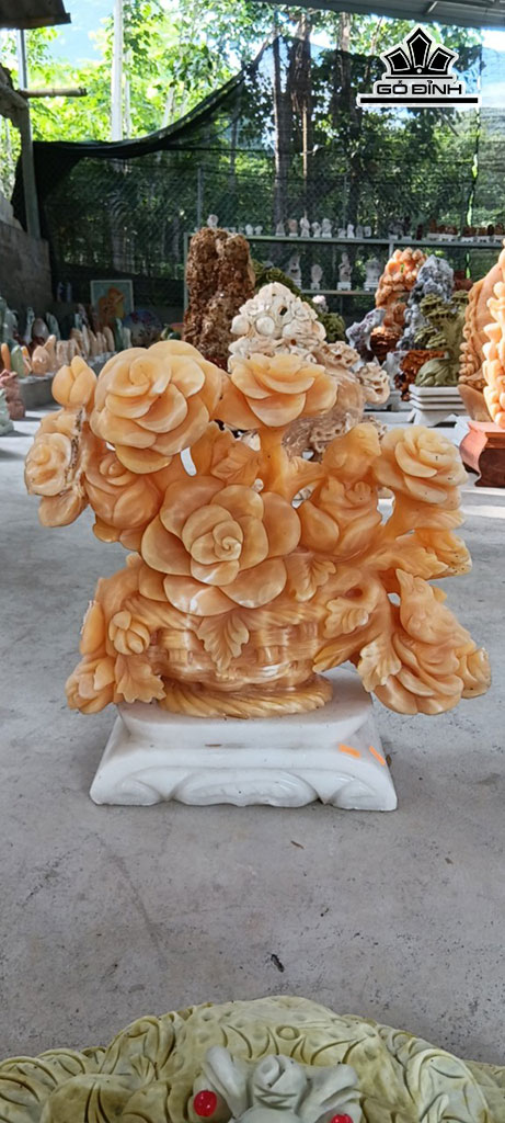 Tác Phẩm Giỏ Hoa Đá Ngọc Hoàng Long Cao 44 Ngang 46 (cm) 22kg