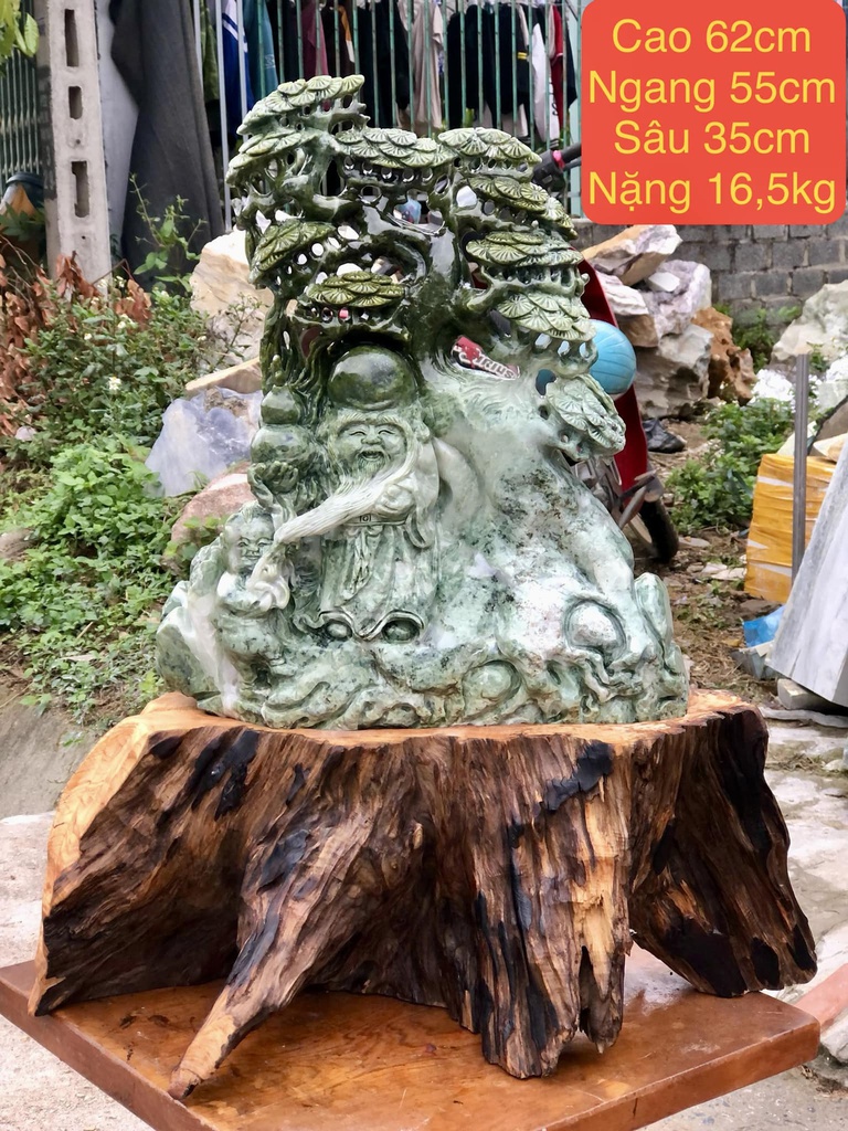 Tác Phẩm Ông Thọ Bên Cây Tùng Đá Serpentine Cao 62 Ngang 55 Sâu 35 (cm) 16,5kg
