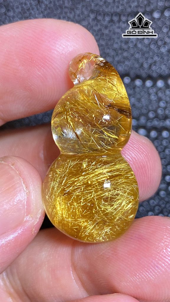 Mặt Dây Chuyền Hồ Lô Đá Thạch Anh Tóc Vàng Cao 33 Ngang 18 Sâu 13,3 (mm) 9,4g