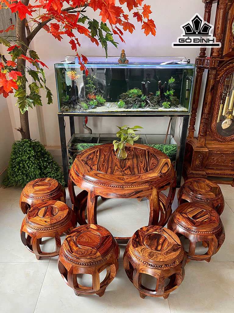 Bộ Đôn 7 Món Gỗ Cẩm Việt Bàn Cao 62 Mặt Bàn Rộng 76 - Phủ Bì Bàn 91 - Ghế Cao 34 - Đường Kính Mặt Ghế Rộng 28 - Phủ Bì Ghế 40 (cm)