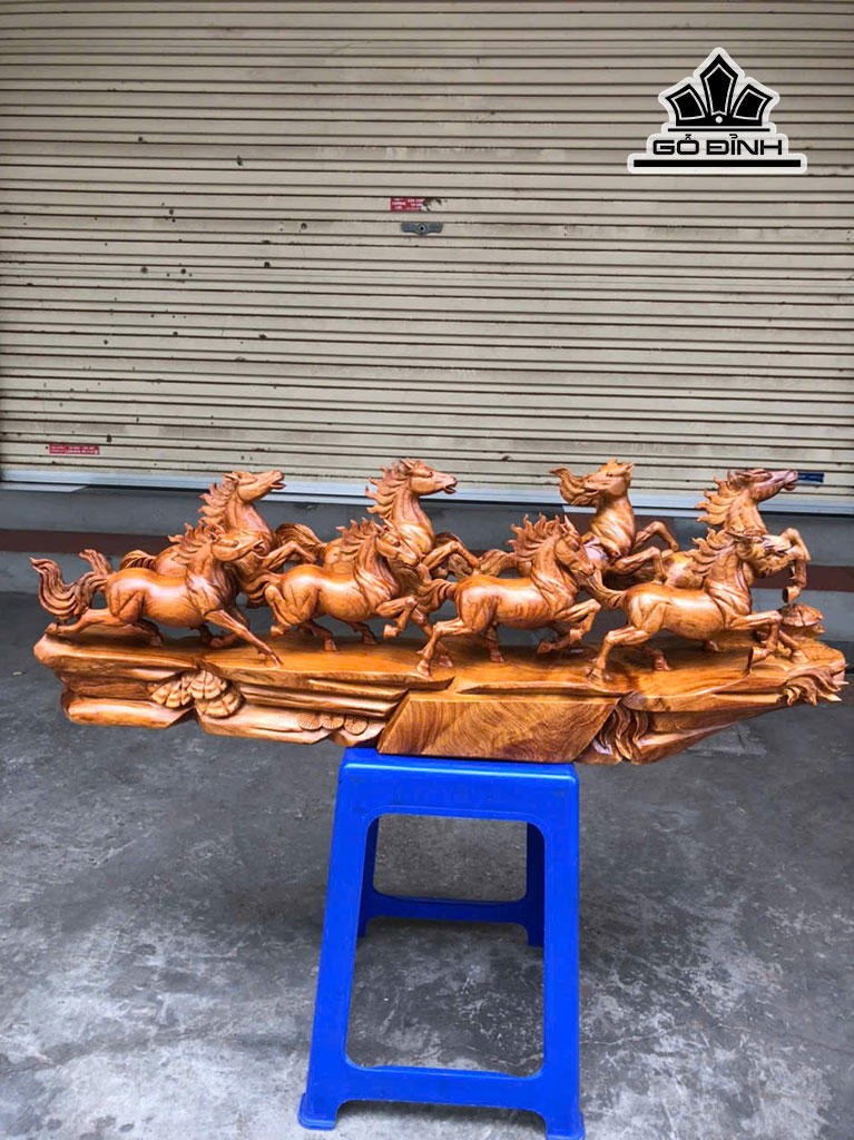Tượng Bát Mã Gỗ Hương Cao 35 Ngang 94 Sâu 19 (cm)