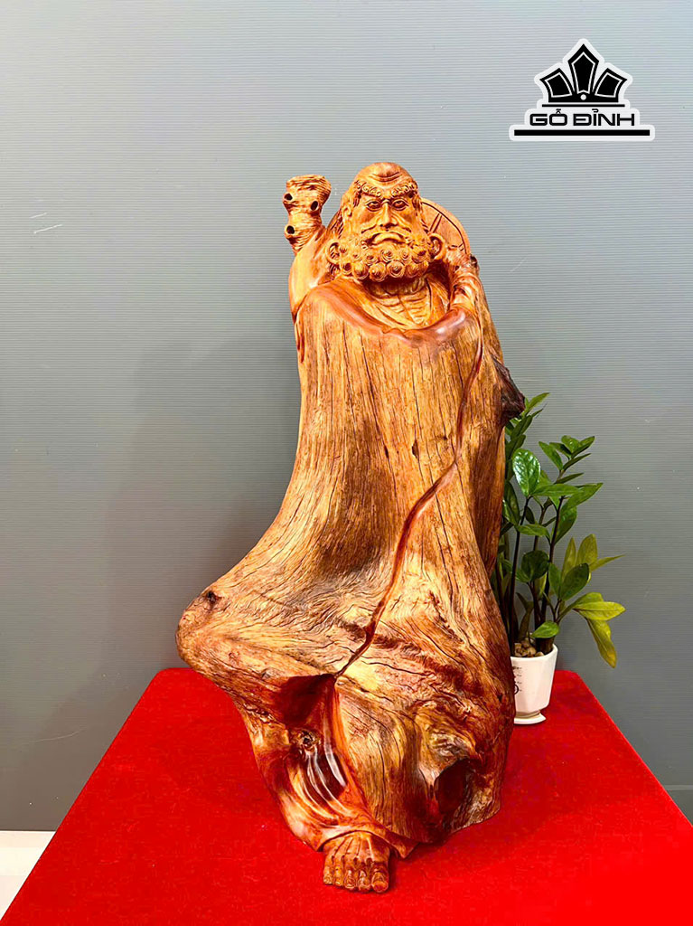 Tượng Đạt Ma Sư Tổ Gỗ Hương Cao 68 Ngang 40 Sâu 30 (cm)