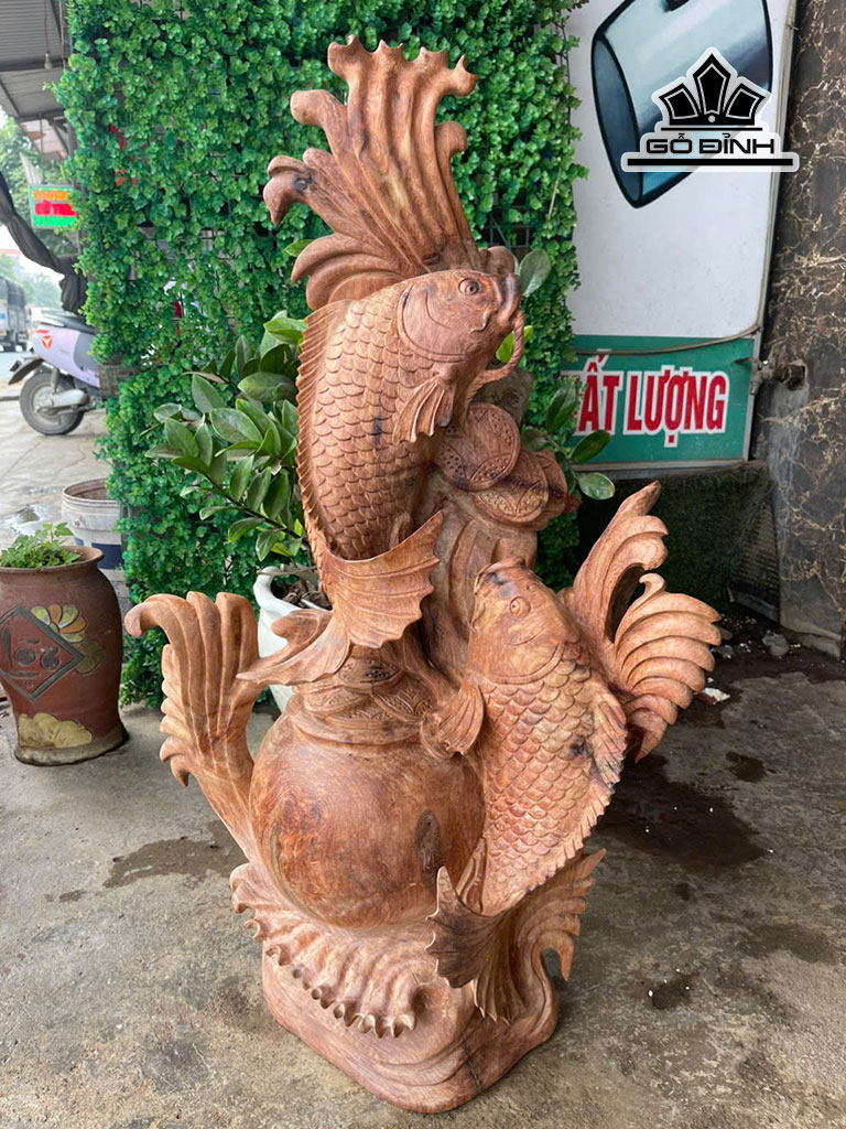 Tượng Song Ngư Vờn Bình Gỗ Hương Cao 87 Ngang 60 Sâu 35 (cm)