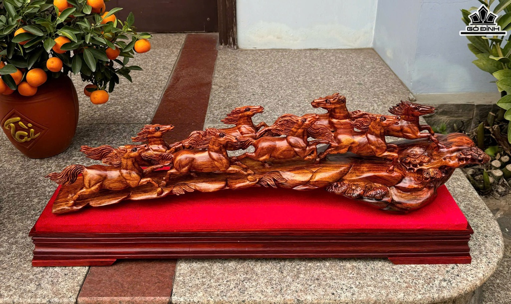 Tượng Bát Mã Gỗ Sưa Cao 21 Ngang 75 Sâu 15 (cm)