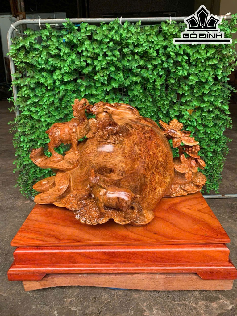 Tượng Tam Dương Phong Thủy Gỗ Nu Hương Cao 30 Ngang 50 Sâu 30 (cm)