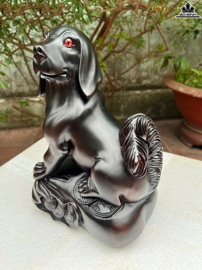 Tượng Chó Gỗ Mun Hoa Cao 31 Ngang 20 Sâu 16 (cm)