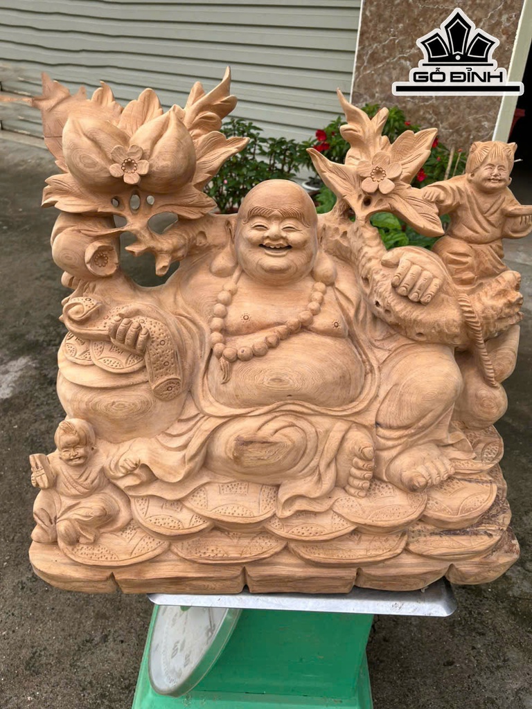 Tượng Phật Di Lặc Vác Đào Gỗ Ngọc Am Cao 48 Ngang 51 Sâu 24 (cm)