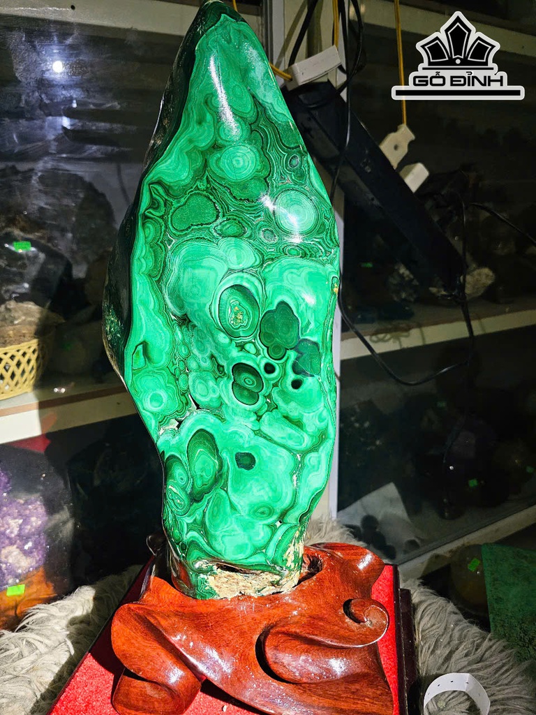 Tinh Thể Huyền Thoại Đá Malachite Cao Cả Đế 46 Ngang 17 (cm) -9,6kg