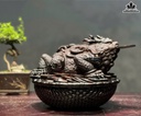 Tượng Thiềm Thừ Ngồi Thúng Gỗ Trắc Cao 24 Ngang 27 Sâu 30 (cm)
