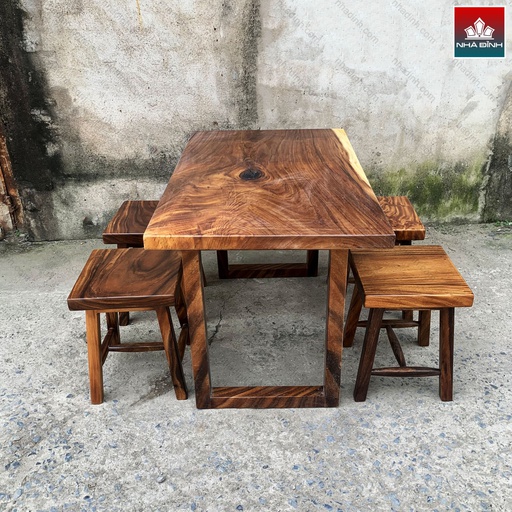 Bàn Ăn 4 Ghế Gỗ Me Tây Nguyên Khối Cao 75 Dài 109 Rộng 69 (cm)