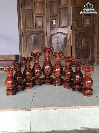 Bộ 9 Lục Bình Gỗ Lim Cao 22-24 Ngang 9-13 (cm)