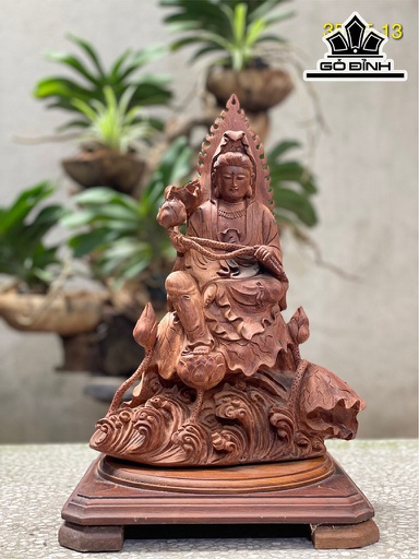Tượng Phật Bà Quan Âm Gỗ Hương Cao 35 Ngang 25 Sâu 13 (cm)