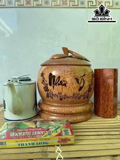 Vỏ Bình Giữ Nhiệt Nắp Măng Cụt Khắc Chữ Như Ý Gỗ Dừa Loại 1 Lít