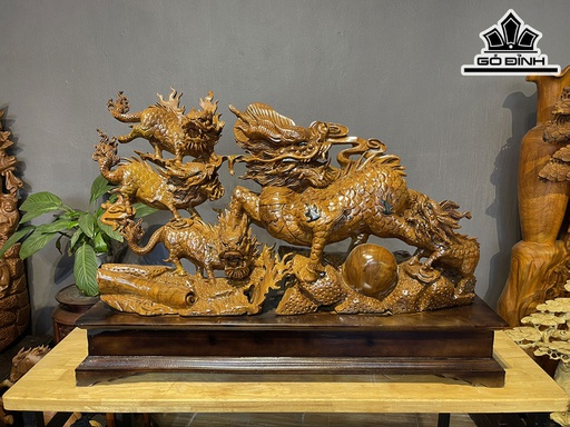 Tượng Ngũ Lân Vờn Ngọc Gỗ Xá Xị Cao 51 Ngang 95 Sâu 26 Cả Kỷ Cao 66 (cm)