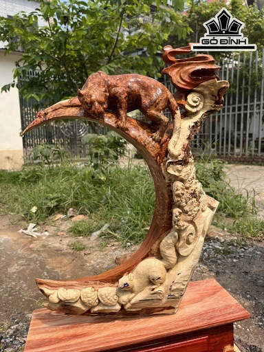 Tượng Báo Săn Mồi Gỗ Nu Hương Cao 51 Ngang 41 Sâu 16 (cm)