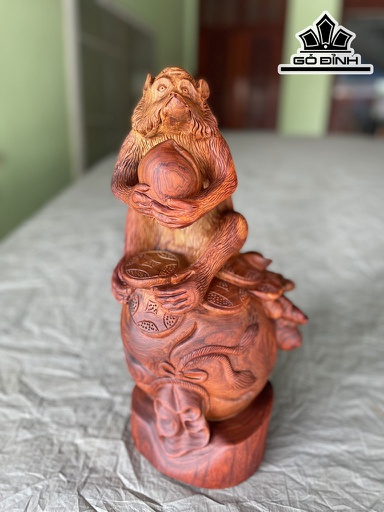 Tượng Khỉ Gỗ Hương Cao 42 Ngang 22 Sâu 20 (cm)