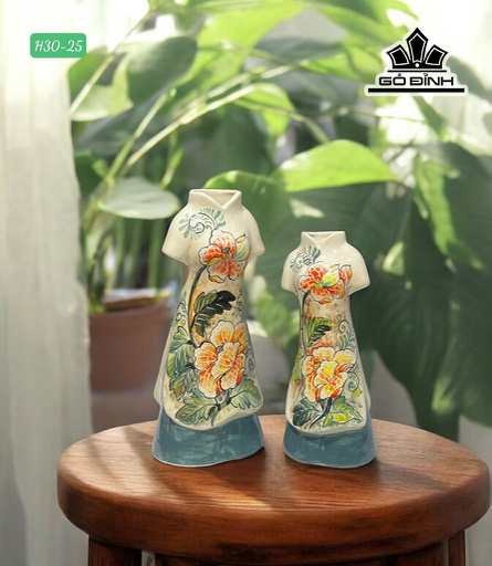 Cặp Bình Dáng Áo Dài Gốm Bát Tràng Cao 25 - 30 (cm)