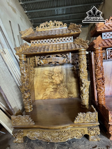 Bàn Thờ Gỗ Chun Dổi Ngang 61 Sâu 68 Cao 107 (cm)