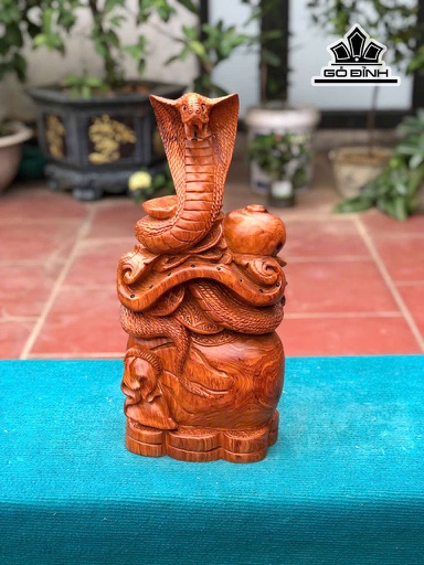 Tượng Rắn Phong Thủy Gỗ Hương Cao 50 Ngang 23 Sâu 12 (cm)