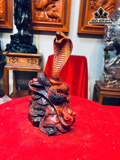Tượng Rắn Phong Thủy Gỗ Trắc Cao 26 Ngang 18 Sâu 12 (cm)
