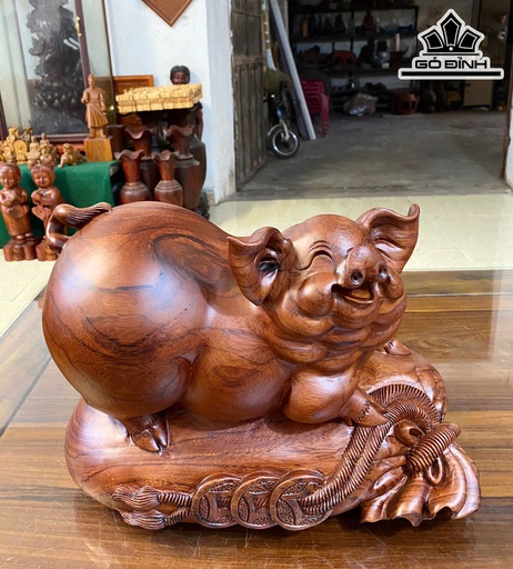 Tượng Heo Gỗ Hương Cao 25 Ngang 36 Sâu 20 (cm)