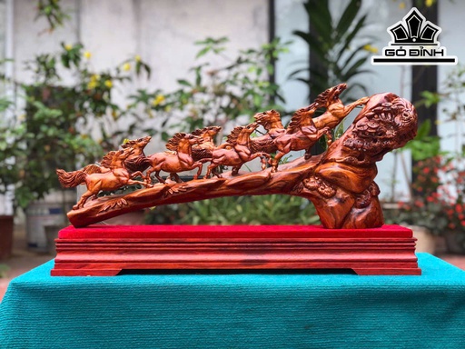 Tượng Bát Mã Gỗ Sưa Cao Cả Kỷ 38 Ngang 66 Sâu 16 (cm)
