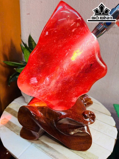 Thủy Tinh Núi Lửa Cao 32 Ngang 20 Nặng 7,6kg